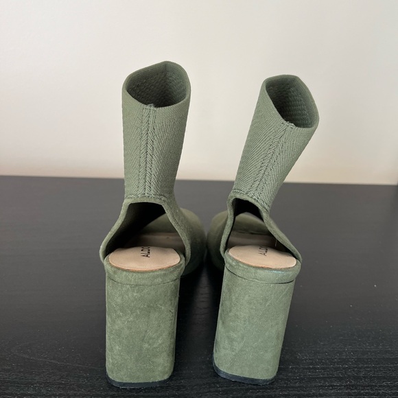 Aldo’s Olive Green heels - Picture 4 of 6